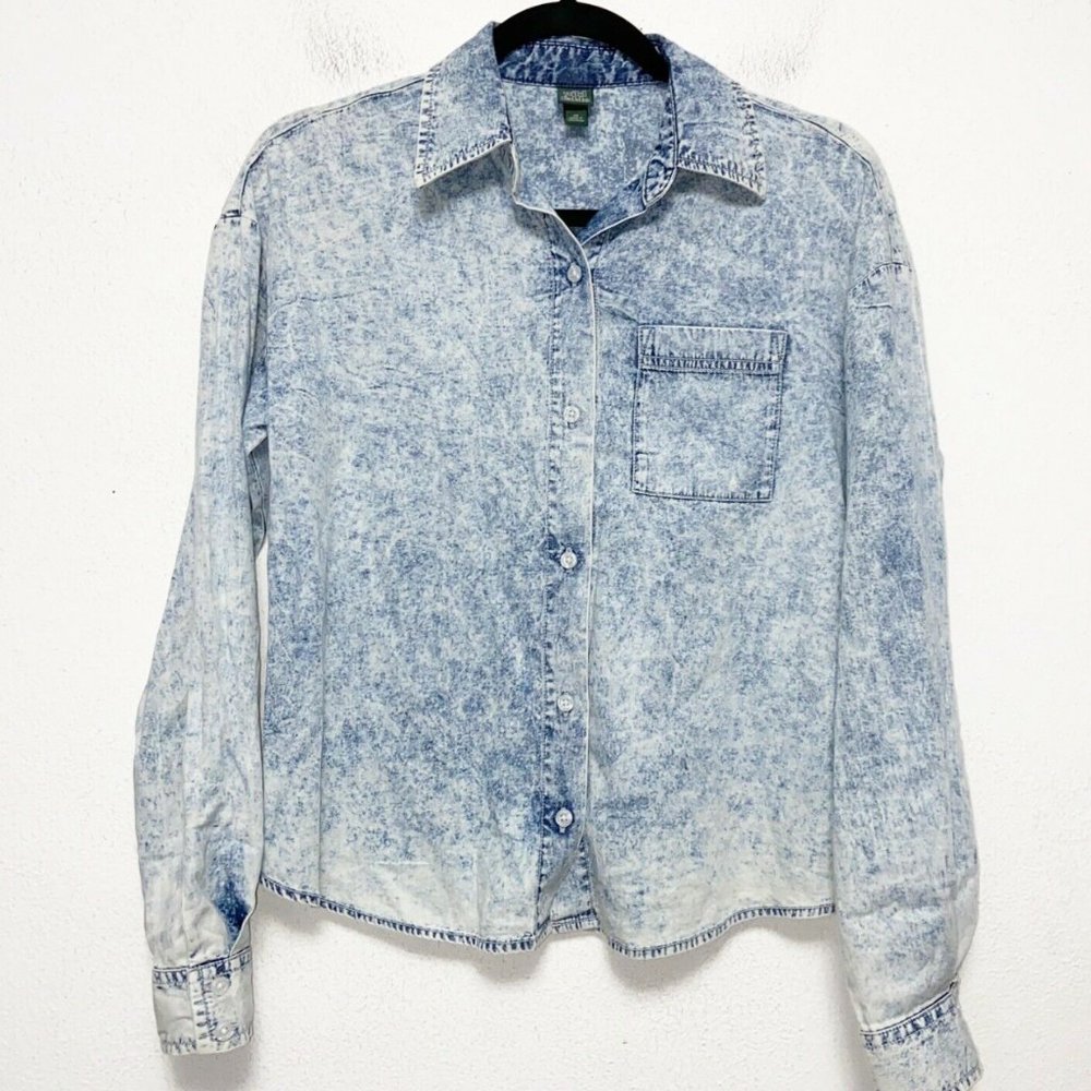 Wild Fable XS Blue Acid Wash Button Up Shirt